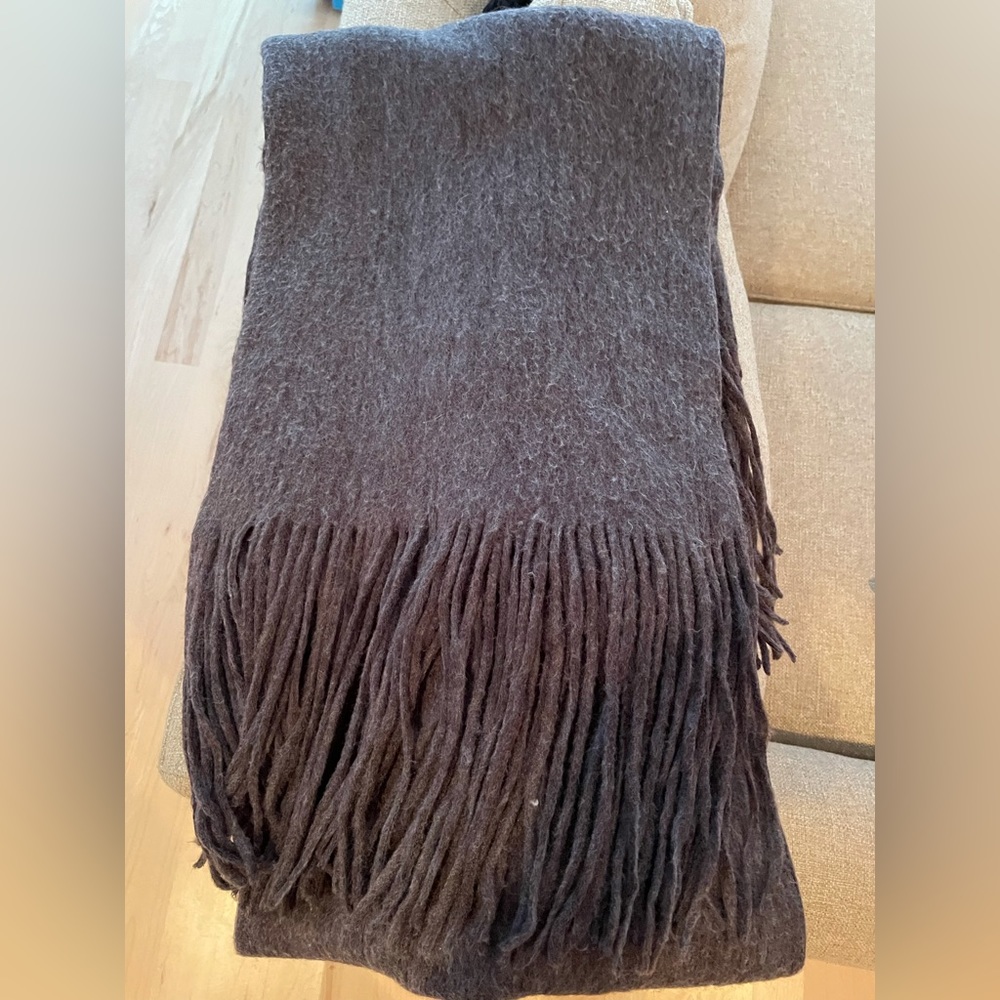 COPY - Free People Accessories // Long Gray Fringed Scarf / Size: OS
